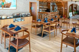 Gourmet dining experience at a Maldives resort